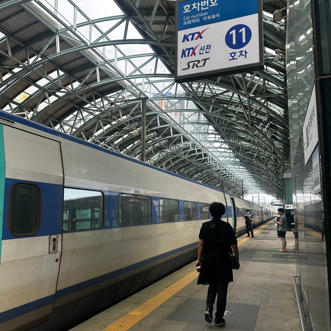 Integrated High-Speed Rail Travel Strategy for Seoul, Gyeongju, and Busan